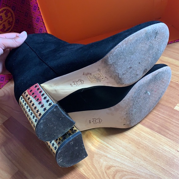 Tory Burch Booties Black Gold Starred Heel - Picture 12 of 13